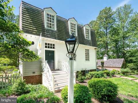 1108 S BARBARA DRIVE, ALBURTIS, PA 18011