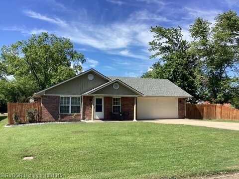 716 W Young ST, Morris, OK 74445