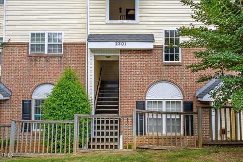 2201 Mountain Mist Court, Raleigh, NC 27603