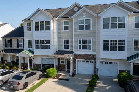 8873 Thornton Town Place, Raleigh, NC 27616
