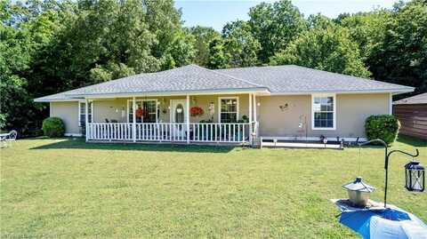 1616 Bewley RD, Cedarville, AR 72932