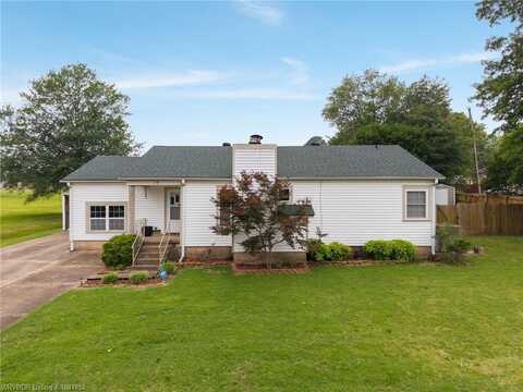 19 Crape Myrtle RD, Van Buren, AR 72956