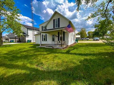 402 E Oxford Street, Otterbein, IN 47970