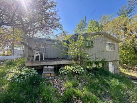 5461 N Walker Drive, Columbia City, IN 46725