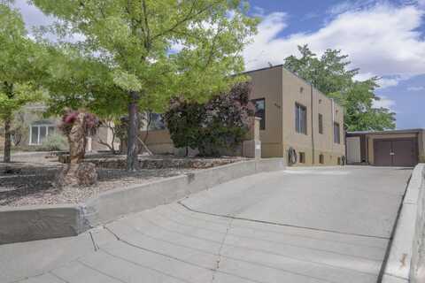 428 SYCAMORE Street NE, Albuquerque, NM 87106