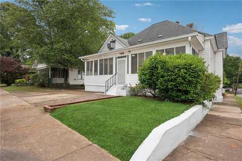 1796 Center Avenue, East Point, GA 30344