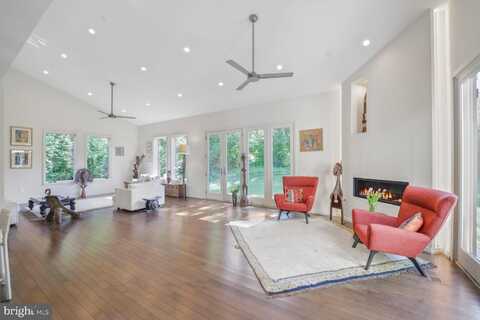 8507 RAYBURN ROAD, BETHESDA, MD 20817