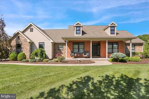 12 CAREER COURT, OLEY, PA 19547