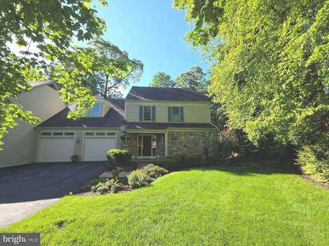 2086 ROSEWOOD LANE, YORK, PA 17403