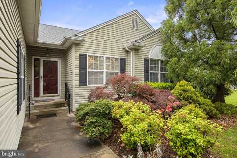 4 TARA LANE, DELRAN, NJ 08075