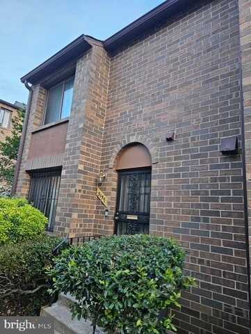 3157 APPLE ROAD NE, WASHINGTON, DC 20018