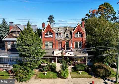 911 E KING STREET, LANCASTER, PA 17602