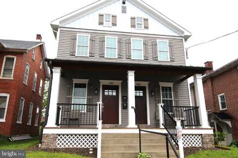 104 W FULTON STREET, EPHRATA, PA 17522