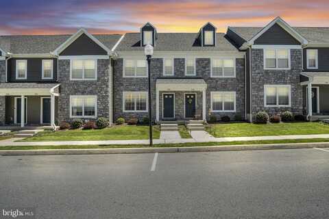 730 FARMWOOD LANE, LEBANON, PA 17042
