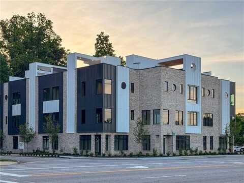 1954 8th Street, Chamblee, GA 30341