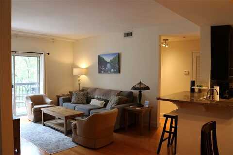 1074 PEACHTREE Walk NE, Atlanta, GA 30309
