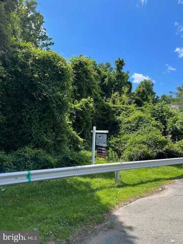 7412 LOGANWOOD COURT, DISTRICT HEIGHTS, MD 20747