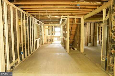 3704 SUITLAND ROAD SE, WASHINGTON, DC 20020