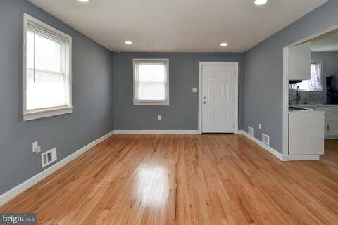 918 CLOVIS AVENUE, CAPITOL HEIGHTS, MD 20743