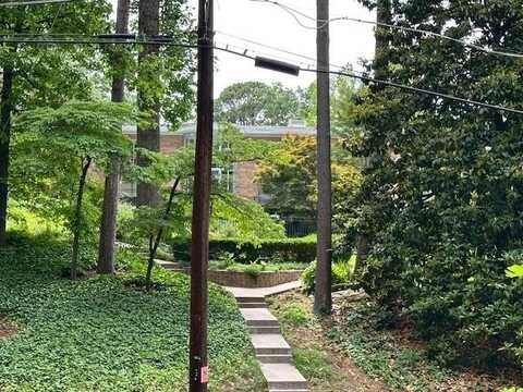 1233 Woodland Avenue NE, Atlanta, GA 30324