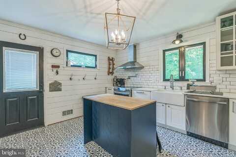 12508 PARKER LANE, CLINTON, MD 20735