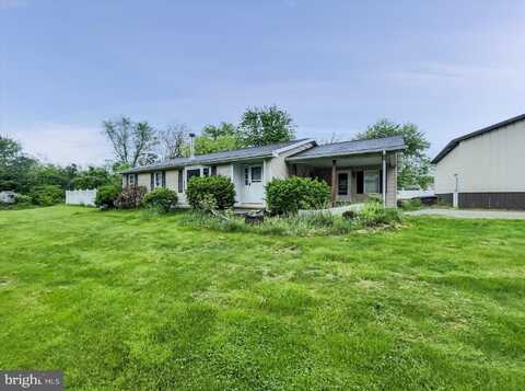 19 MCGINLEY DRIVE, FAIRFIELD, PA 17320
