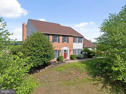 38 SYCAMORE DRIVE, READING, PA 19606