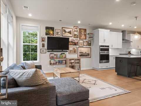 7434 BACKETT WOOD TERRACE, MCLEAN, VA 22102