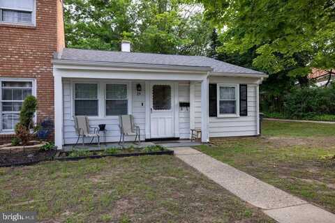 19 RITTENHOUSE DRIVE, WILLINGBORO, NJ 08046
