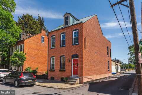 226 E FREDERICK STREET, LANCASTER, PA 17602
