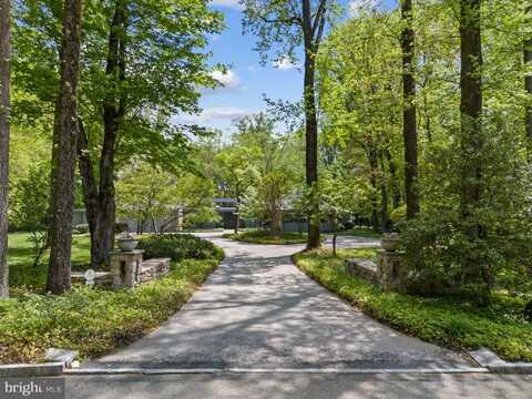 721 JOHN BARRY DRIVE, BRYN MAWR, PA 19010