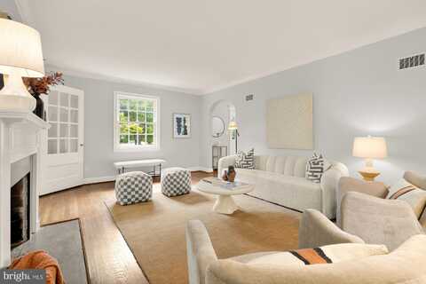 6520 WESTERN AVENUE, CHEVY CHASE, MD 20815
