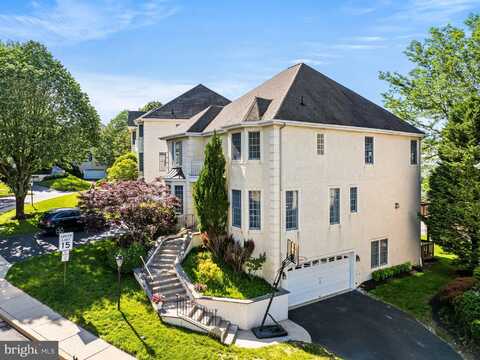 1127 RIVERVIEW, West Conshohocken, PA 19428