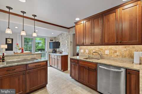 8400 CHERRY VALLEY LANE, ALEXANDRIA, VA 22309