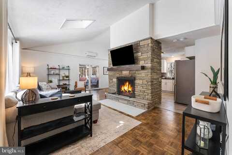 113 BIRCHWOOD ROAD, BLAKESLEE, PA 18610