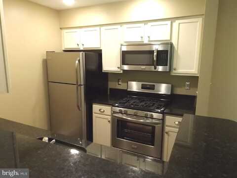 8911 TOWN CENTER CIRCLE, UPPER MARLBORO, MD 20774