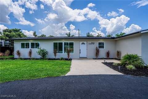 1560 Ricardo Avenue, Fort Myers, FL 33901