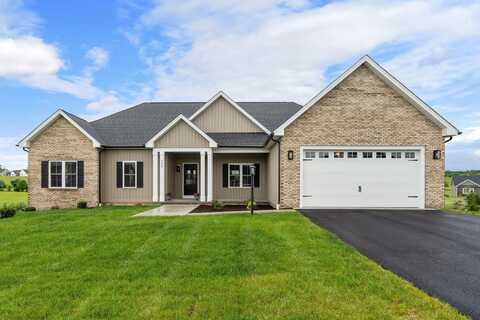 409 PETERSON LN, WAYNESBORO, VA 22980