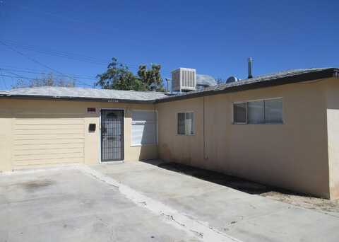 44104 Carolside Avenue, Lancaster, CA 93535