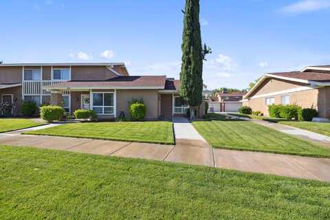2865 W Avenue J4, Lancaster, CA 93536