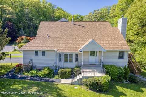 98 Red Maple Road, Saugerties, NY 12477