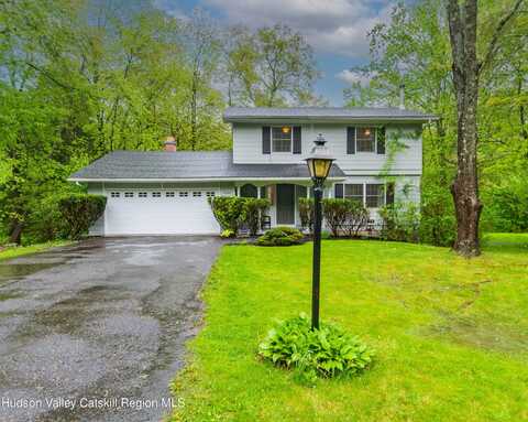 14 Woodland Drive, New Paltz, NY 12561