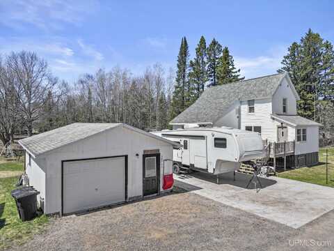 58769 Center, Calumet, MI 49913
