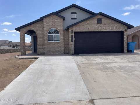 472 Valle Suave Drive, Socorro, TX 79927