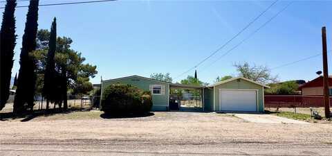 490 E Berk Avenue, Kingman, AZ 86409