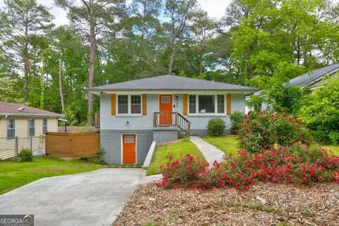 569 Woods, Atlanta, GA 30318