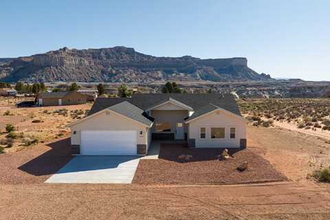 1140 S Independence Way, Big Water, UT 84741