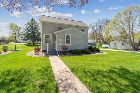 411 5th Street, Traer, IA 50675