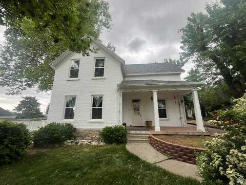 375 E 200 S, Centerville, UT 84014