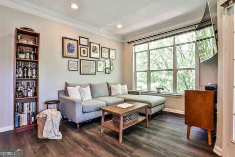 955 Juniper, Atlanta, GA 30309